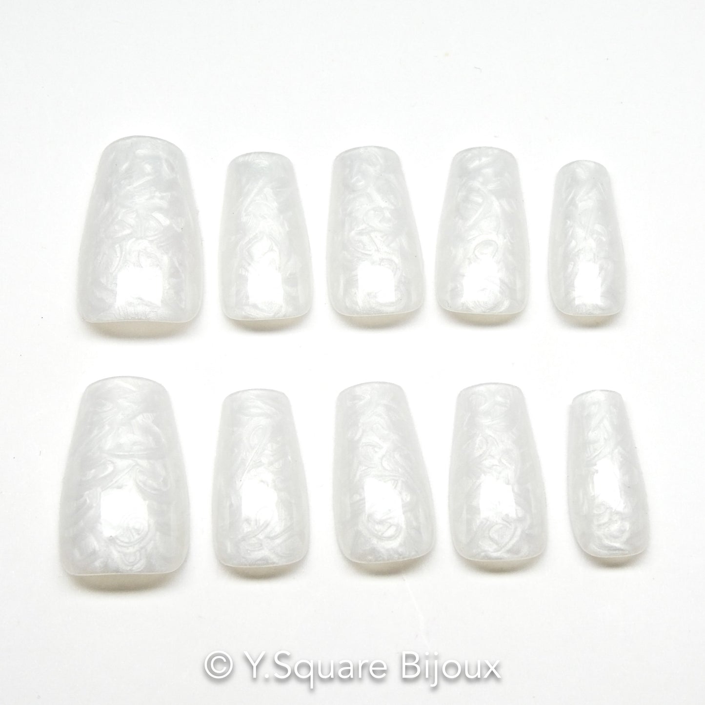 < Blanc Nacré > Y.Square Faux Ongles Fait Main Réutilisables