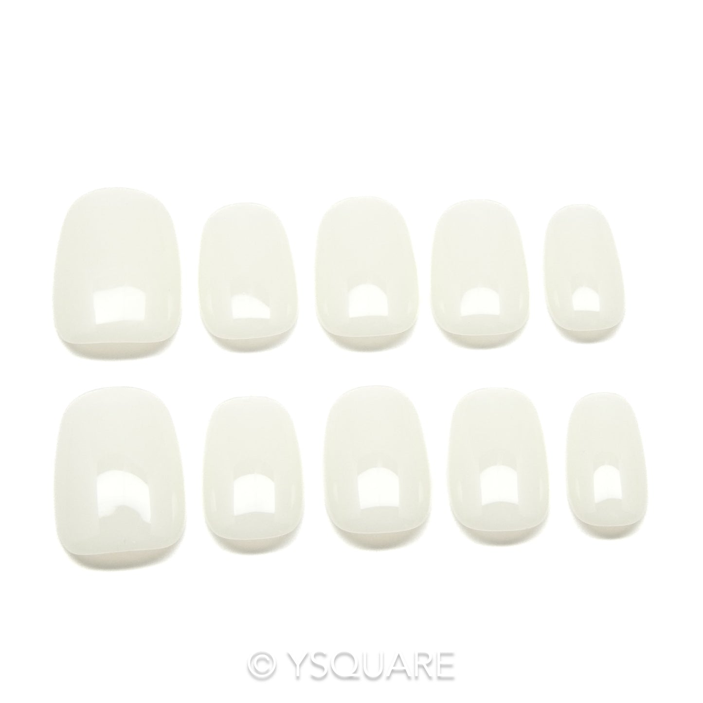 < Blanc >
