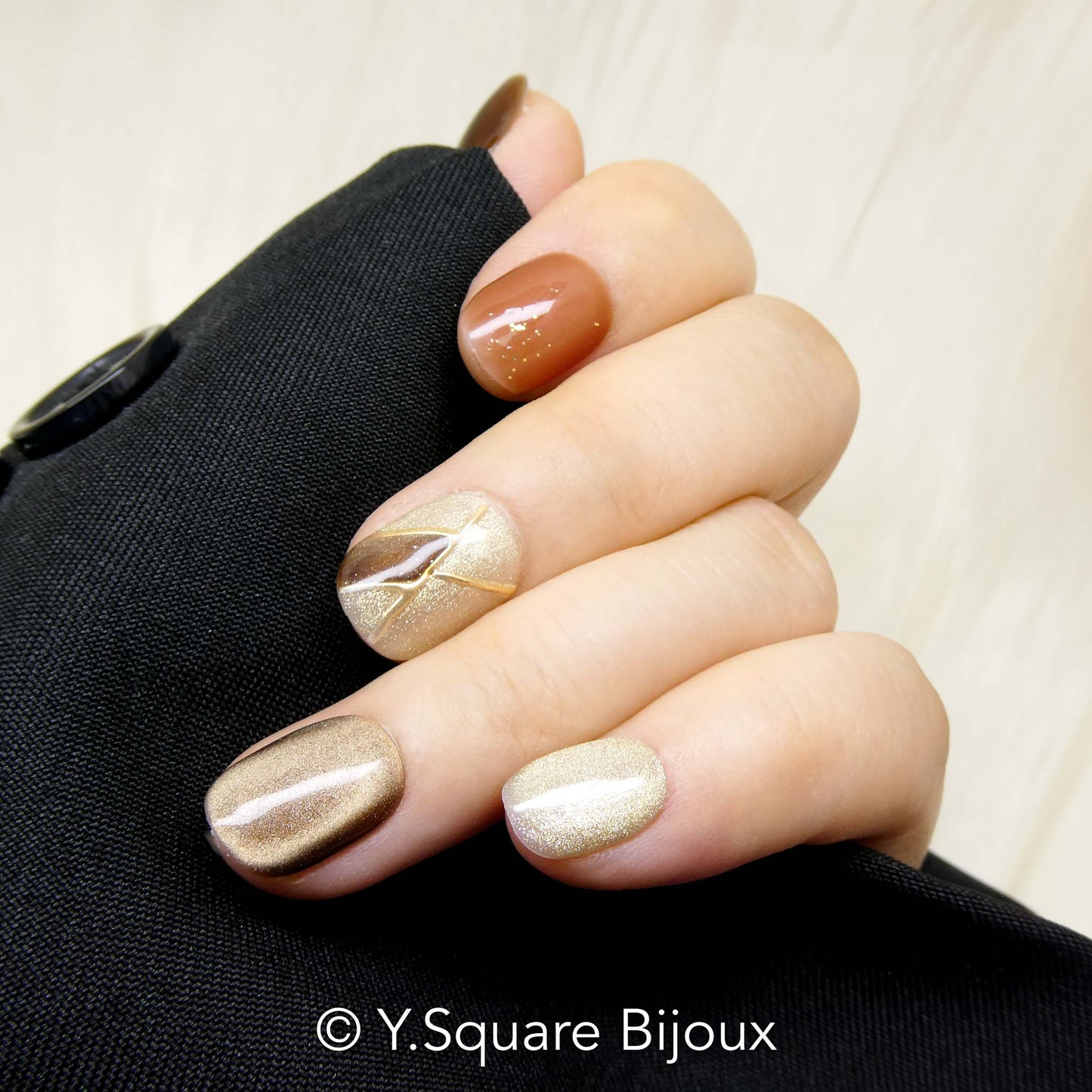 < Chai Latte > Y.Square Faux Ongles Fait Main Réutilisables