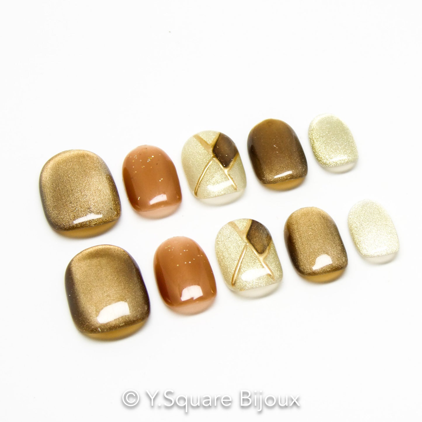 < Chai Latte > Y.Square Faux Ongles Fait Main Réutilisables