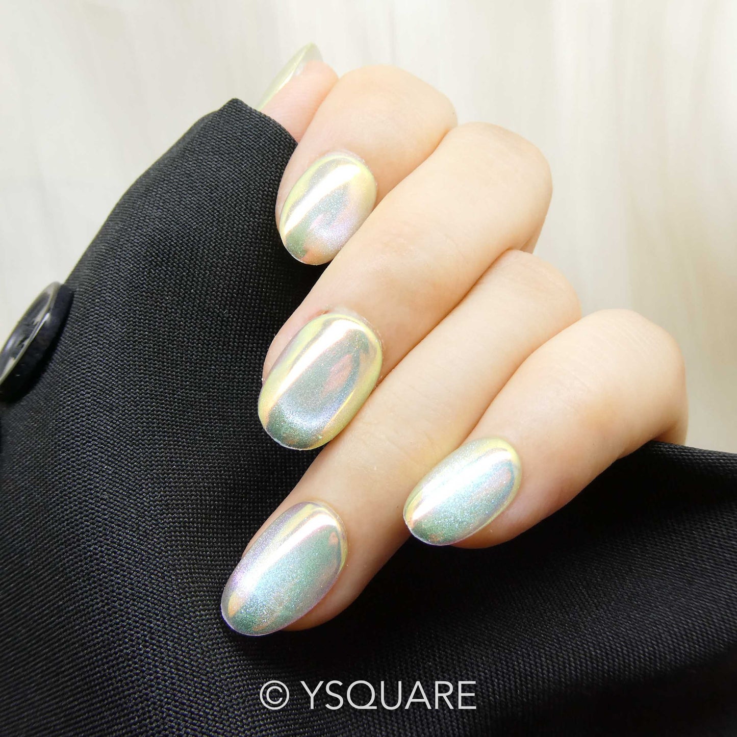 < Cristal Menthe >