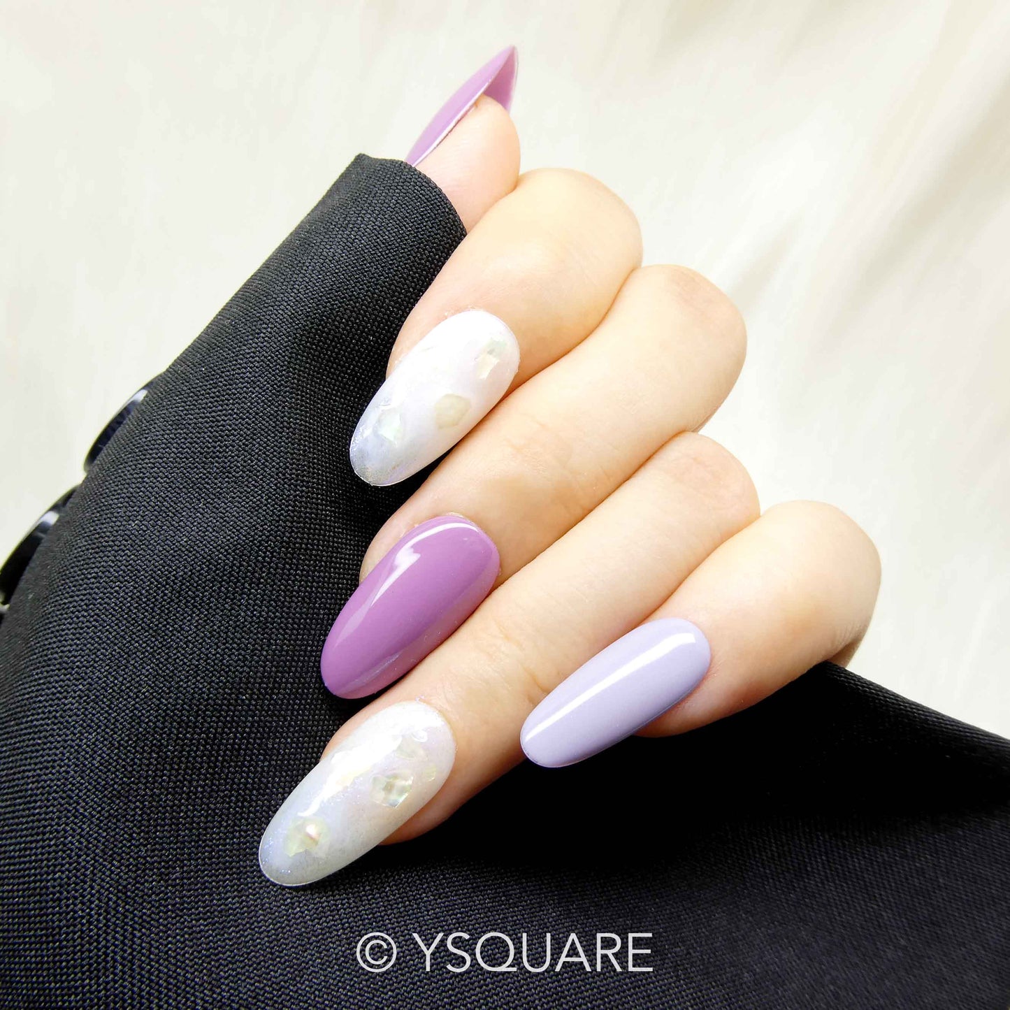< Lilas >