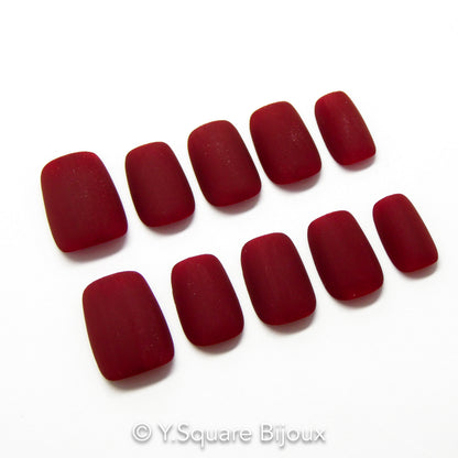 < Lipstick >