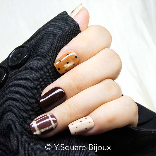 Dernière chance– Taille M -30 % – Y.Square Faux ongles