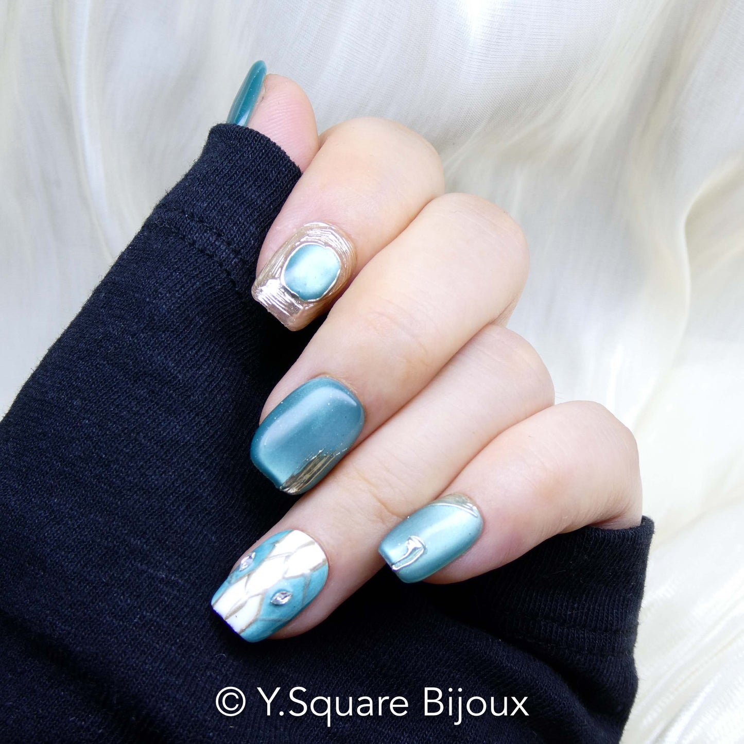 Dernière chance – Taille S -30 %- Y.Square Faux ongles