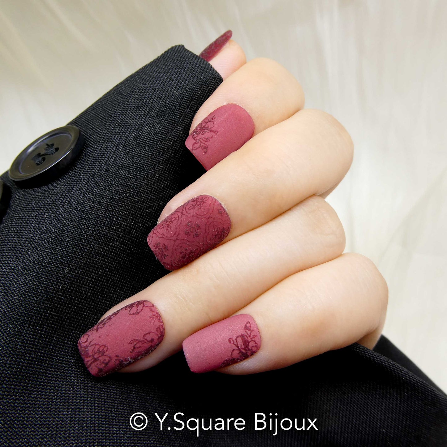 < Velours Brodé > Y.Square Faux Ongles Fait Main Réutilisables