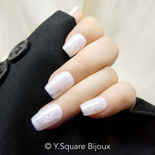 < Blanc Nacré - C > Y.Square Faux Ongles Fait Main Réutilisables