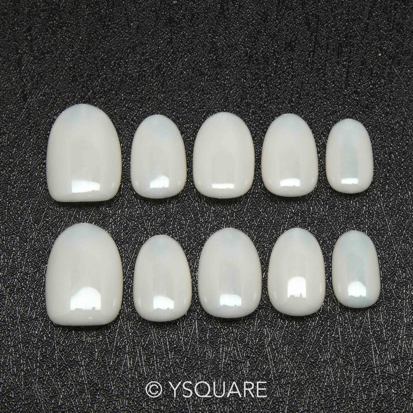 < Blanc laiteux > Y.Square Faux Ongles Fait Main Réutilisables