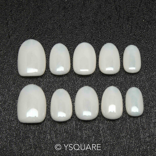 < Blanc laiteux > Y.Square Faux Ongles Fait Main Réutilisables
