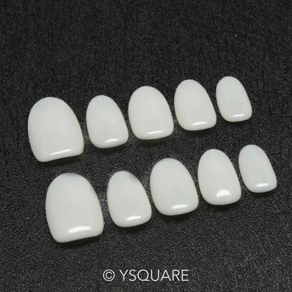 < Blanc laiteux > Y.Square Faux Ongles Fait Main Réutilisables