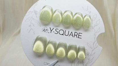 < Raisin Blanc >